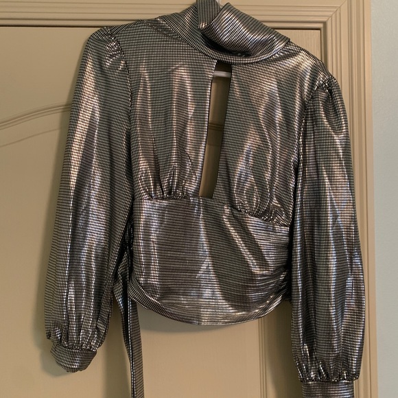 metallic blouse - Picture 2 of 5